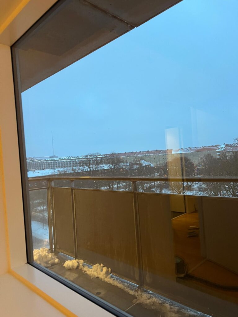 Rent vindue efter professionel indvendig og udvendig vinduespudsning i København